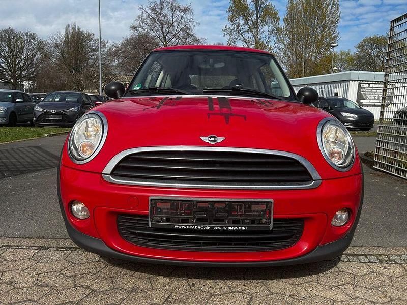 Gebraucht Mini ONE 75 PS (55 kW) 2012 Rot Kleinwagen