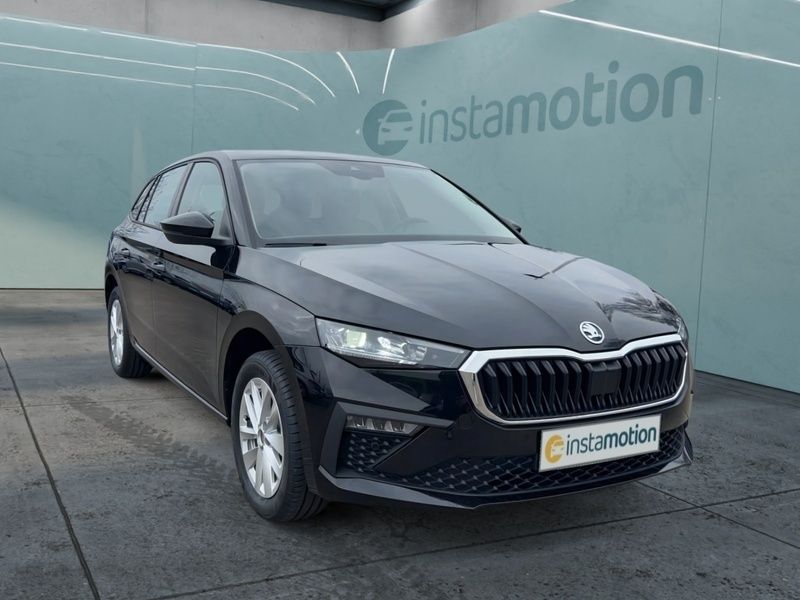 Schwarz Gebraucht 2024 Skoda Scala Kleinwagen | 25.490 € (Etwas zu teuer) - Bild 1/4
