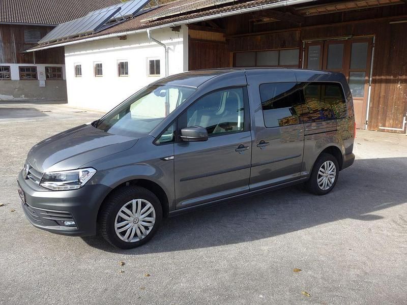 Gebraucht VW Caddy Maxi Trendline 110 PS (80 kW) 2019 Grau Van / Kleinbus