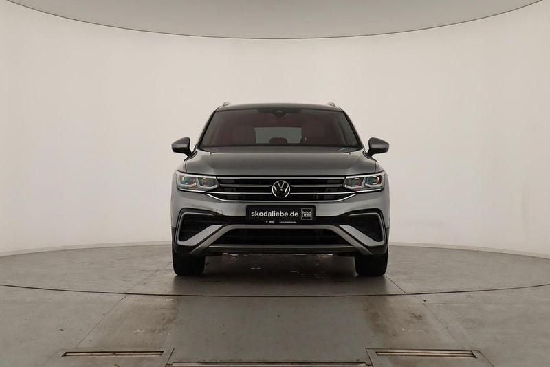 Gebraucht VW Tiguan Allspace 190 PS (139 kW) 2022 Pyrit silber metallic SUV