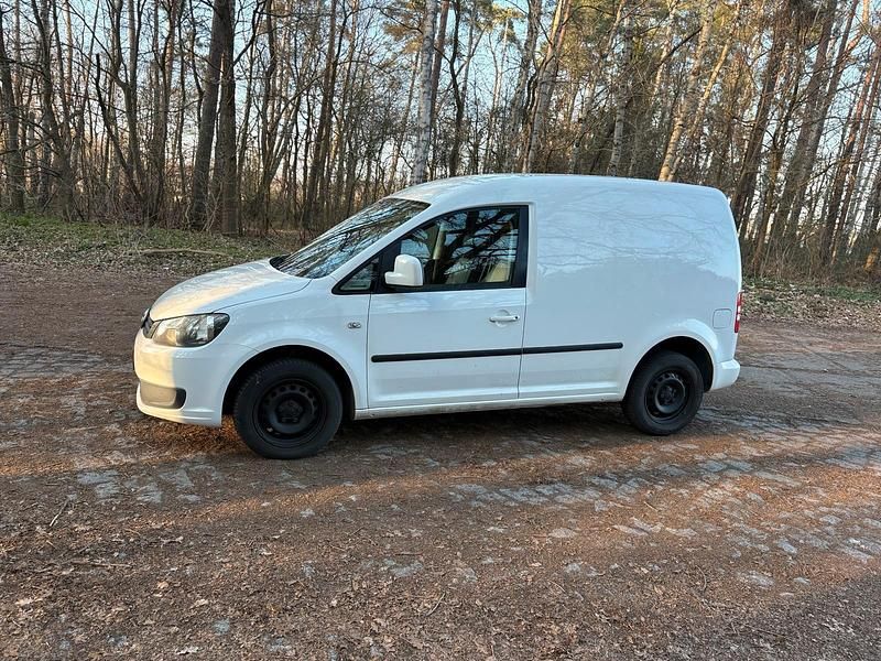 Gebraucht VW Caddy 102 PS (75 kW) 2012 Weiß Van / Kleinbus