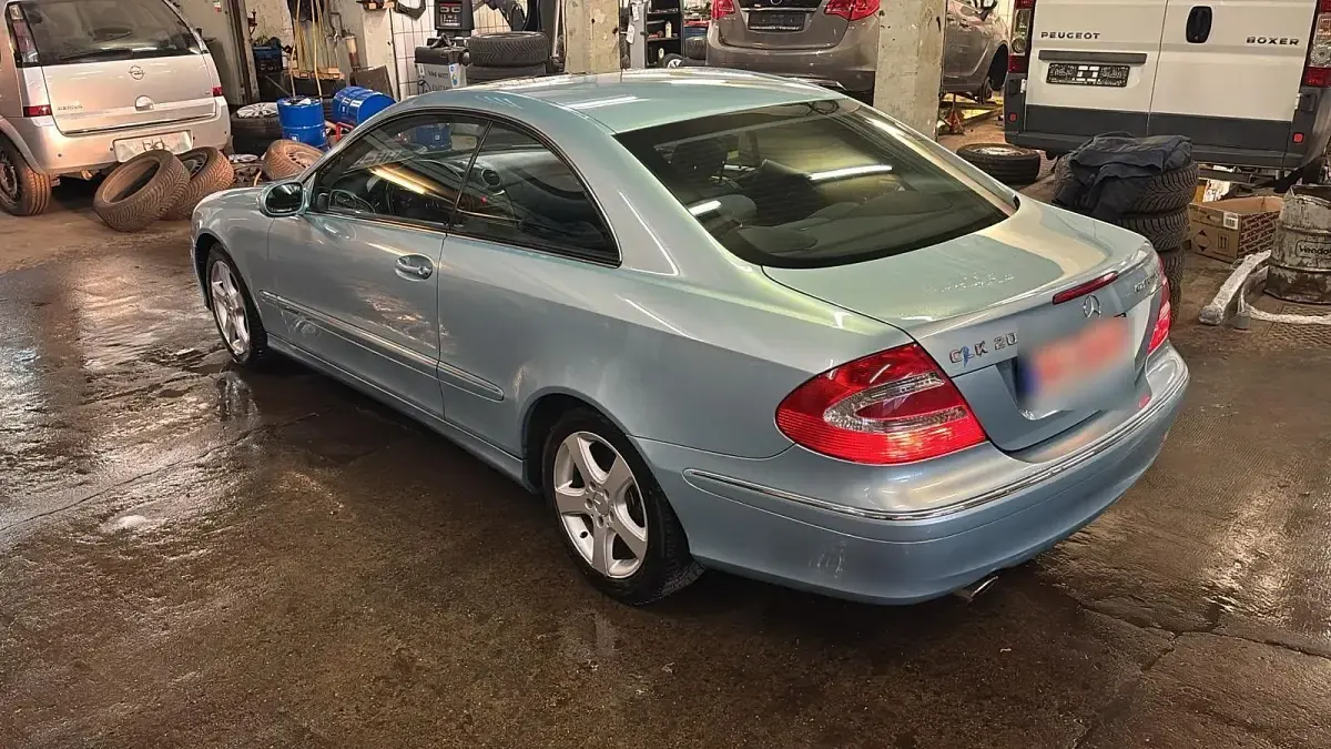 Gebraucht Mercedes CLK200 Elegance 163 PS (119 kW) 2003 Blau Coupé