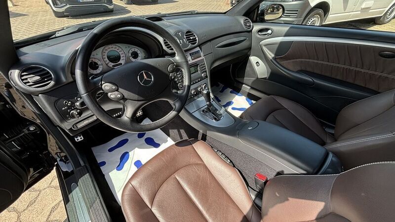 Gebraucht Mercedes CLK200 AMG 184 PS (135 kW) 2009 Schwarz metallic Coupé