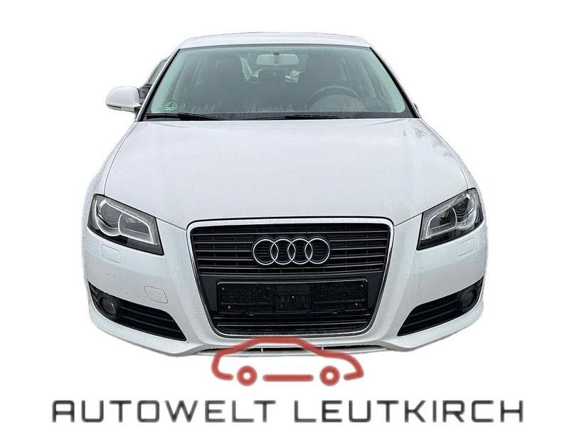 Weiß Gebraucht 2009 Audi A3 Ambition Limousine | 2.980 € (Superpreis) - Bild 1/1