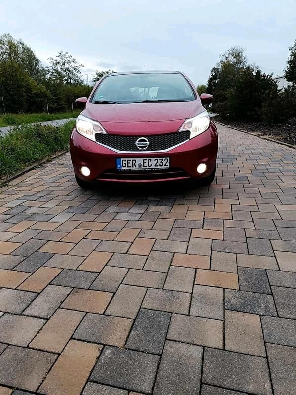 Gebraucht Nissan Note 60 PS (44 kW) 2013 Rot Kleinwagen