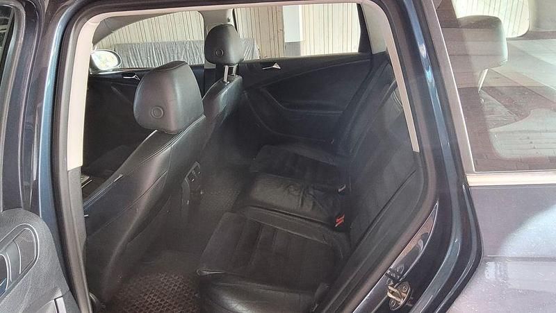 Gebraucht VW Passat Highline 150 PS (110 kW) 2006 Blau Kombi