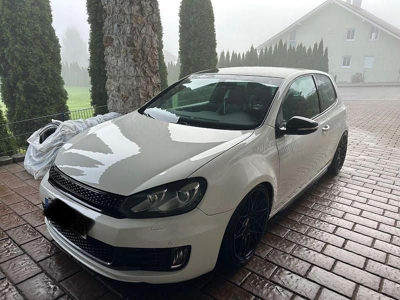 Weiß Gebraucht 2010 VW Golf VI GTI Limousine | 10.500 € (Teuer) - Bild 1/4