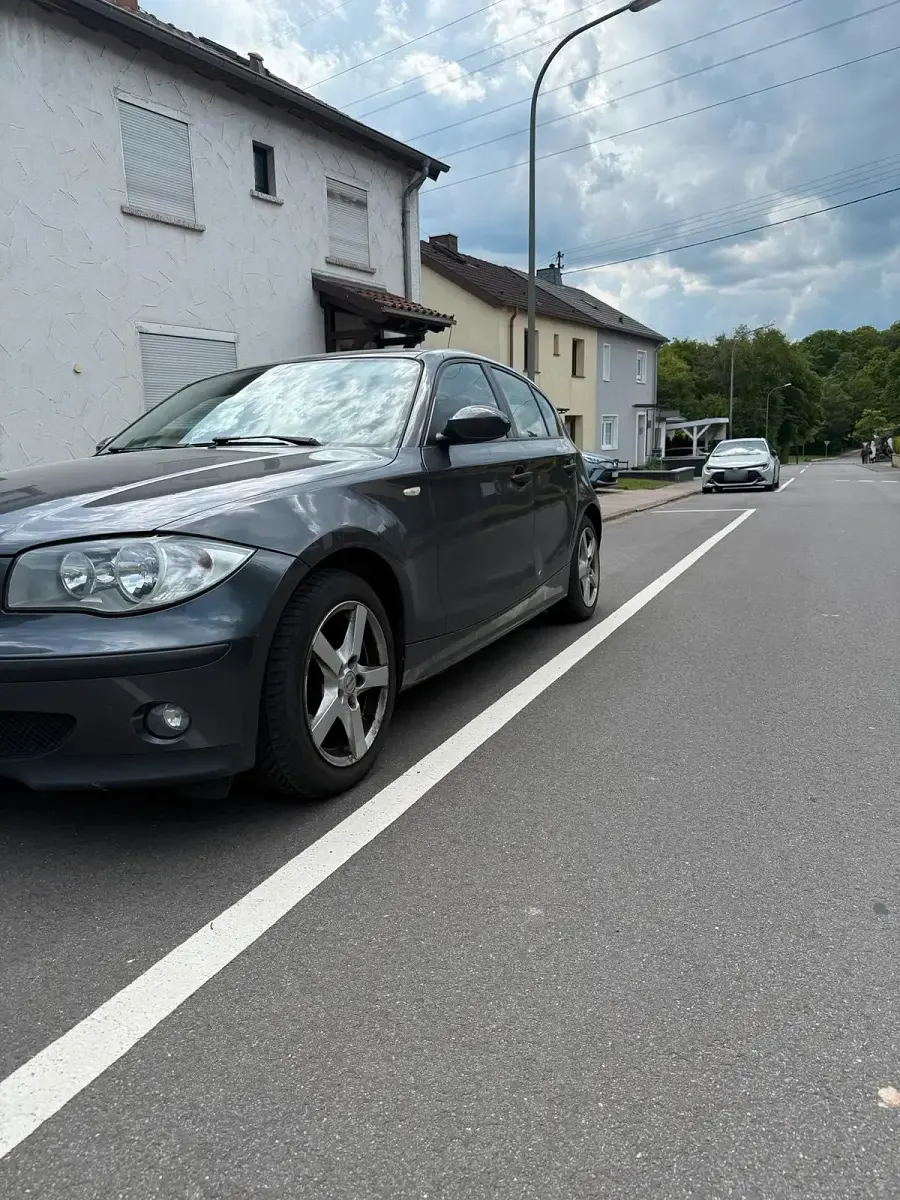 Gebraucht BMW 116 116 PS (85 kW) 2005 Grau Kleinwagen