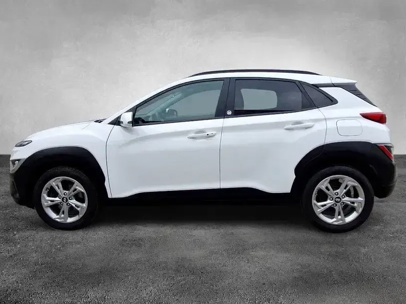 Gebraucht Hyundai Kona Edition 30+ 120 PS (88 kW) 2022 Weiß SUV