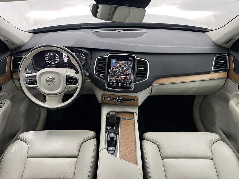 Gebraucht Volvo XC90 Pro 235 PS (172 kW) 2022 Ice white solid SUV