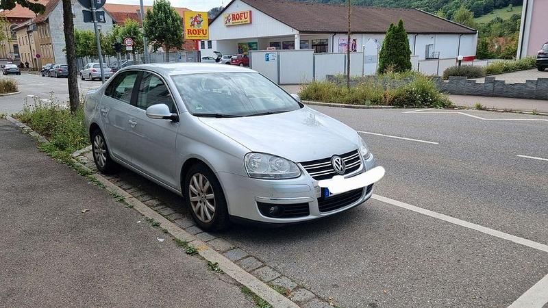 Gebraucht VW Jetta Comfortline 160 PS (117 kW) 2009 Silber Limousine