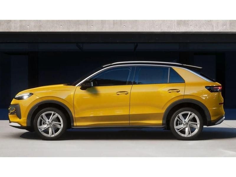 Gebraucht VW T-Roc IQ Drive 150 PS (110 kW) 2026 Gelb SUV