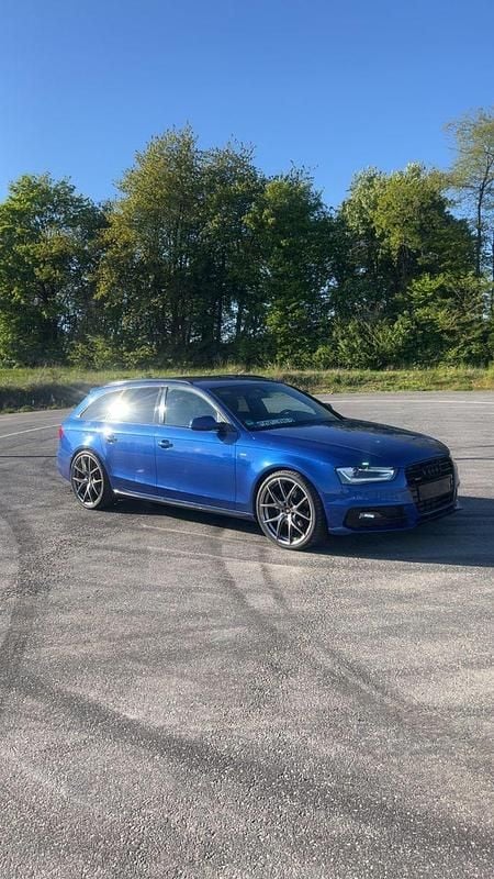 Blau Gebraucht 2015 Audi A4 S-line plus Kombi | 16.800 € (Etwas zu teuer) - Bild 1/4