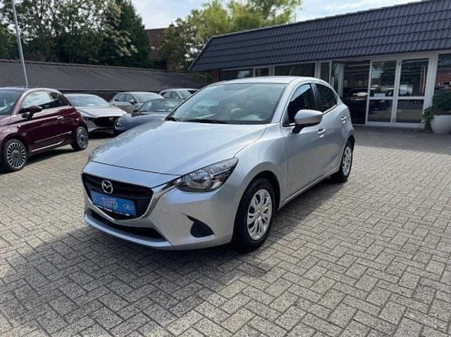 Silber metallic Gebraucht 2017 Mazda 2 Kleinwagen | 11.990 € (Fairer Preis) - Bild 1/4