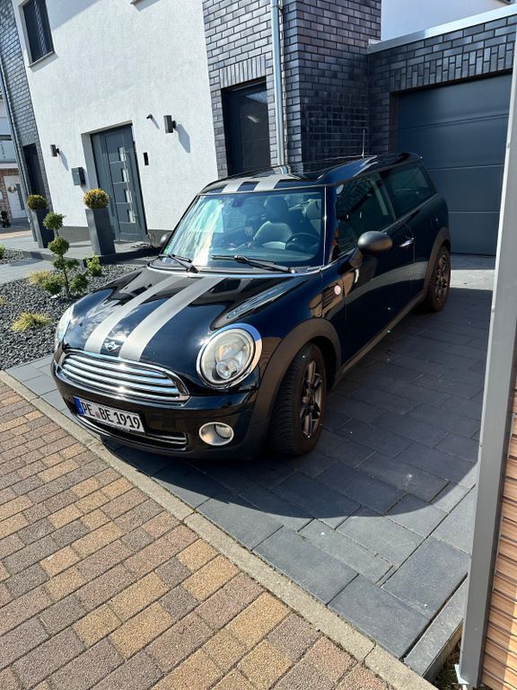 Schwarz Gebraucht 2009 Mini One Clubman Kombi | 3.200 € (Guter Preis) - Bild 1/4