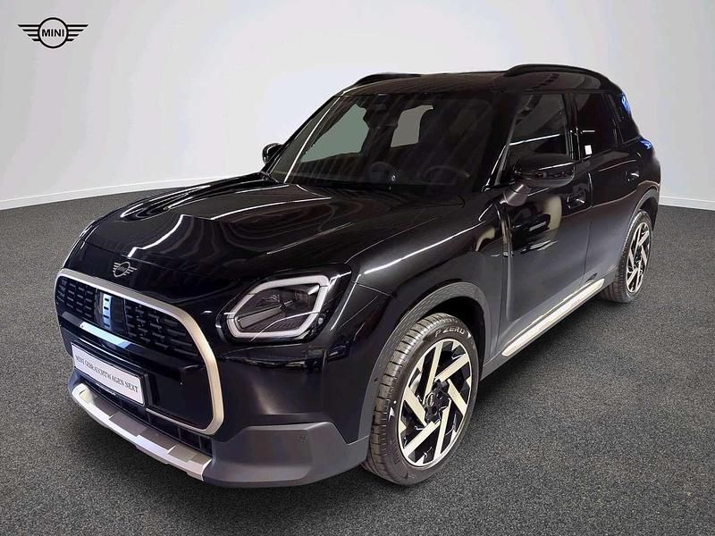 Schwarz Gebraucht 2024 Mini Countryman Favoured SUV | 37.134 € (Guter Preis) - Bild 1/4