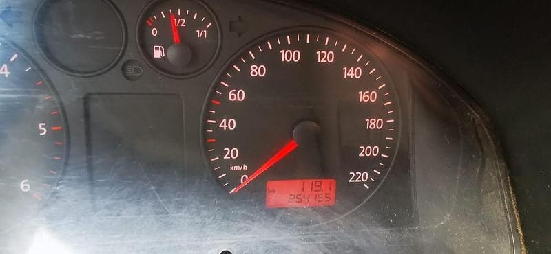 Gebraucht VW Transporter 84 PS (61 kW) 2007 Weiß Van