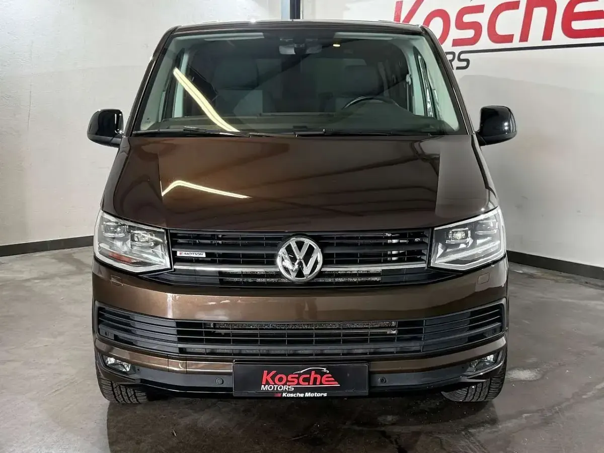 Gebraucht VW Multivan 199 PS (146 kW) 2018 Chestnut brown Van / Kleinbus