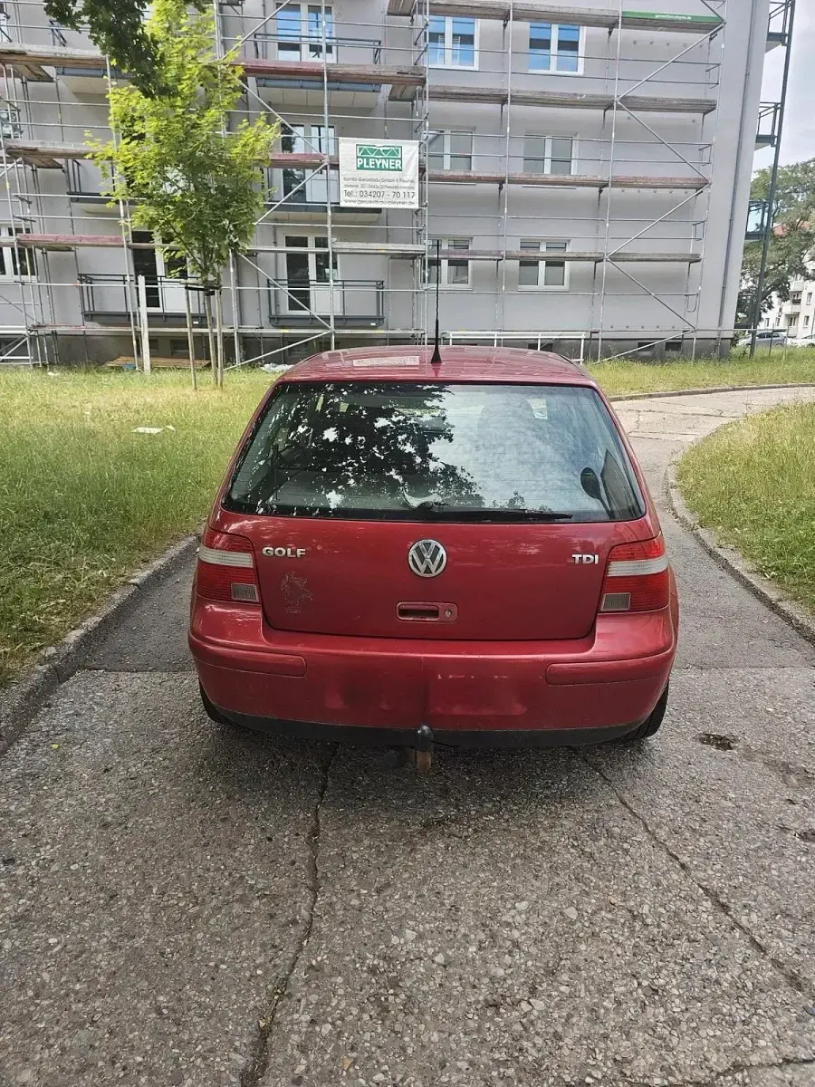 Gebraucht VW Golf IV 101 PS (74 kW) 2003 Rot Kleinwagen