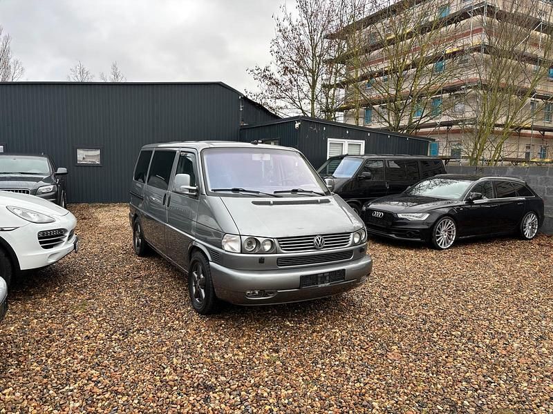 Grau Gebraucht 2002 VW Multivan Highline Van | 14.500 € (Teuer) - Bild 1/4
