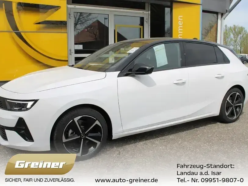 Używany Opel Astra 131 KM (96 kW) 2025 Sedan/Limuzyna