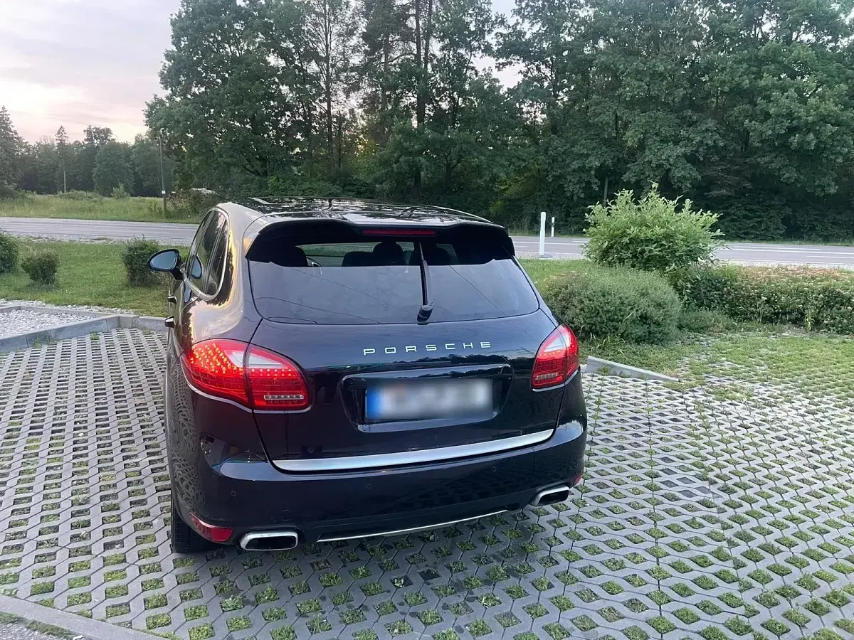 Gebraucht Porsche Cayenne S 400 PS (294 kW) 2010 Schwarz SUV