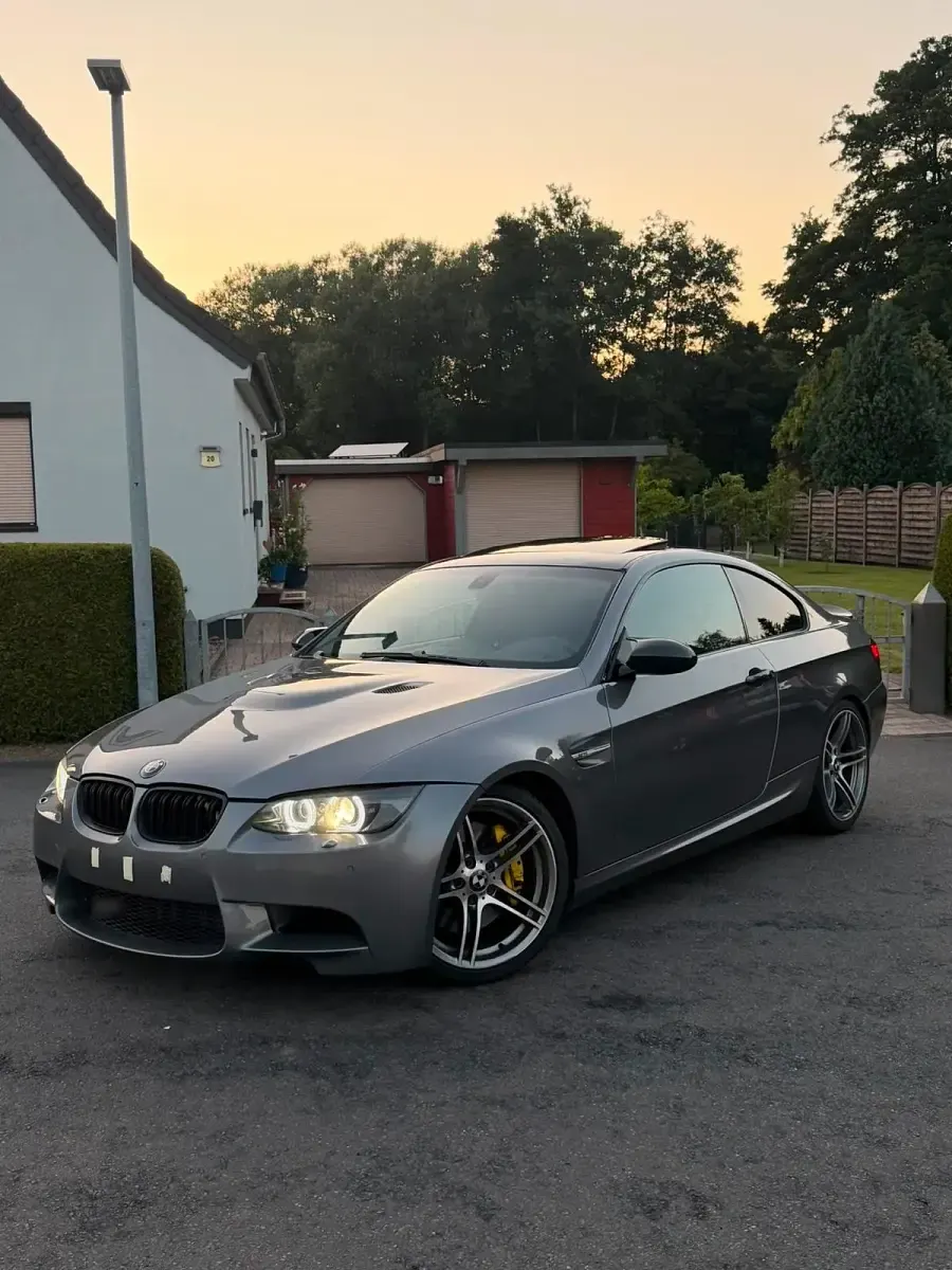 Gebraucht BMW 330 245 PS (180 kW) 2007 Andere farben Coupé