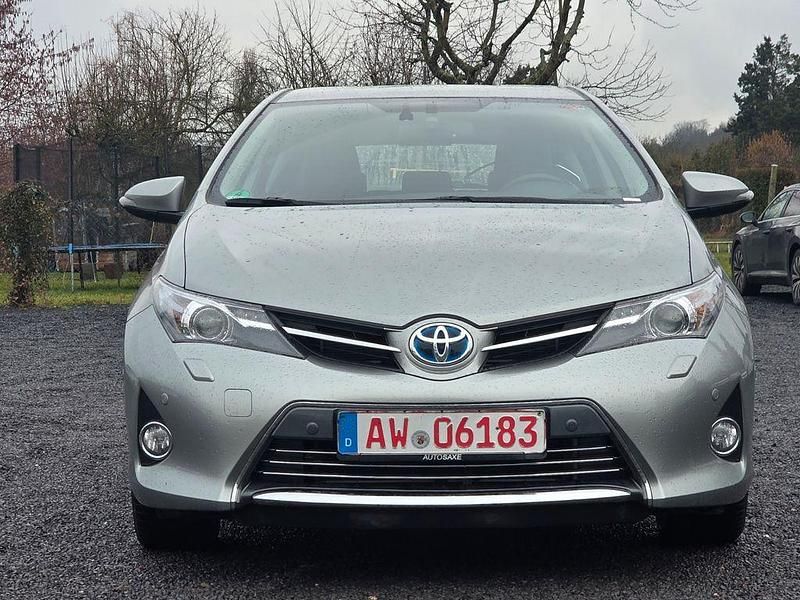 Gebraucht Toyota Auris Hybrid Executive 99 PS (72 kW) 2014 Grau Kleinwagen