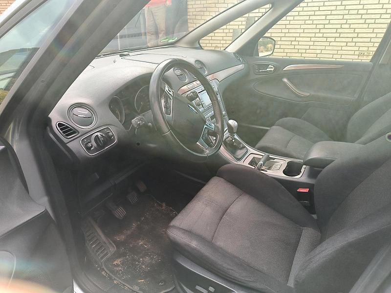 Gebraucht Ford S-MAX S 143 PS (105 kW) 2006 Silber Van / Kleinbus