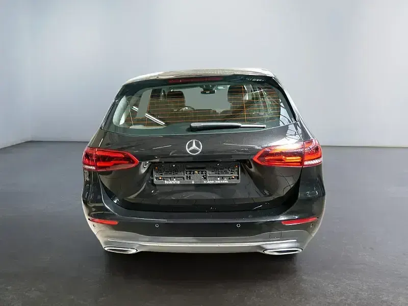 Gebraucht Mercedes B200 Progressive 163 PS (119 kW) 2019 Schwarz Kleinwagen