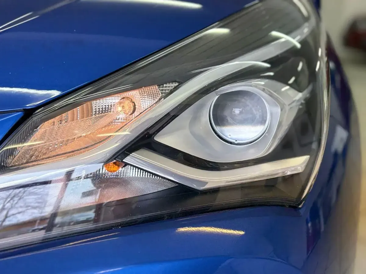 Gebraucht Toyota Yaris Comfort 111 PS (81 kW) 2017 Blau Limousine