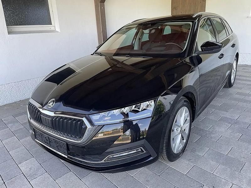 Schwarz Gebraucht 2022 Skoda Octavia Style Kombi | 18.000 € - Bild 1/4