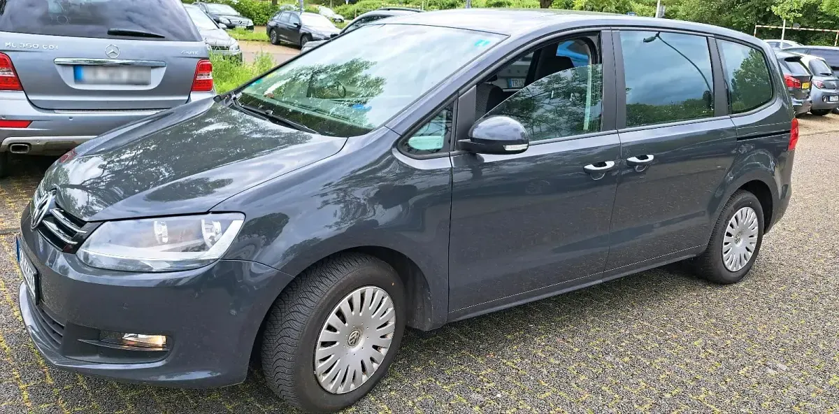 Gebraucht VW Sharan 140 PS (102 kW) 2014 Grau Van / Kleinbus
