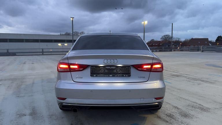 Gebraucht Audi A3 Design 116 PS (85 kW) 2017 Silber Limousine