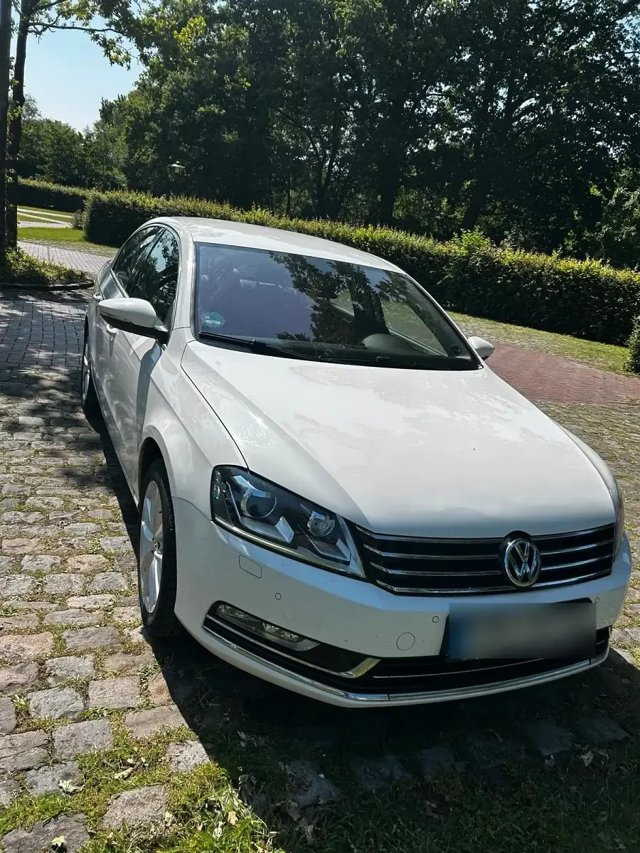 Gebraucht VW Passat 150 PS (110 kW) 2013 Weiß Limousine