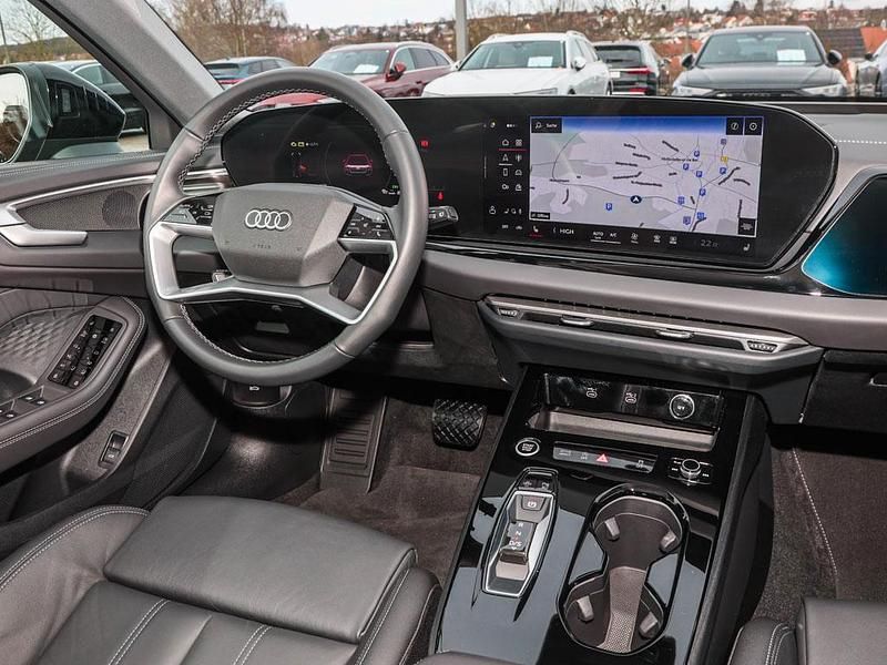 Gebraucht Audi A5 S-Line 204 PS (150 kW) 2025 Mythosschwarz metallic (metallic) Kombi