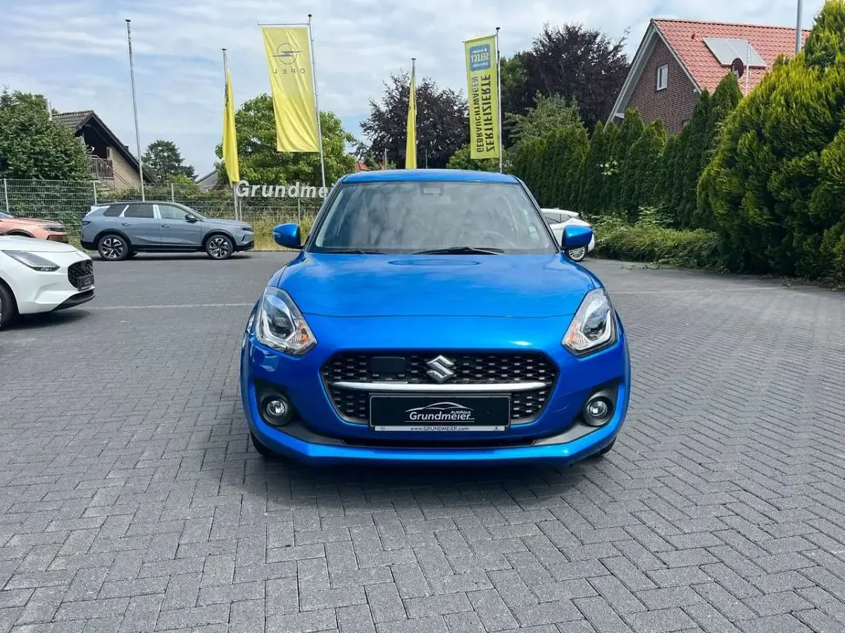 Gebraucht Suzuki Swift Comfort 83 PS (61 kW) 2022 Blau Kleinwagen