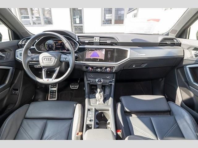 Gebraucht Audi Q3 Sportback S-Line 245 PS (180 kW) 2023 Mythosschwarz metallic SUV