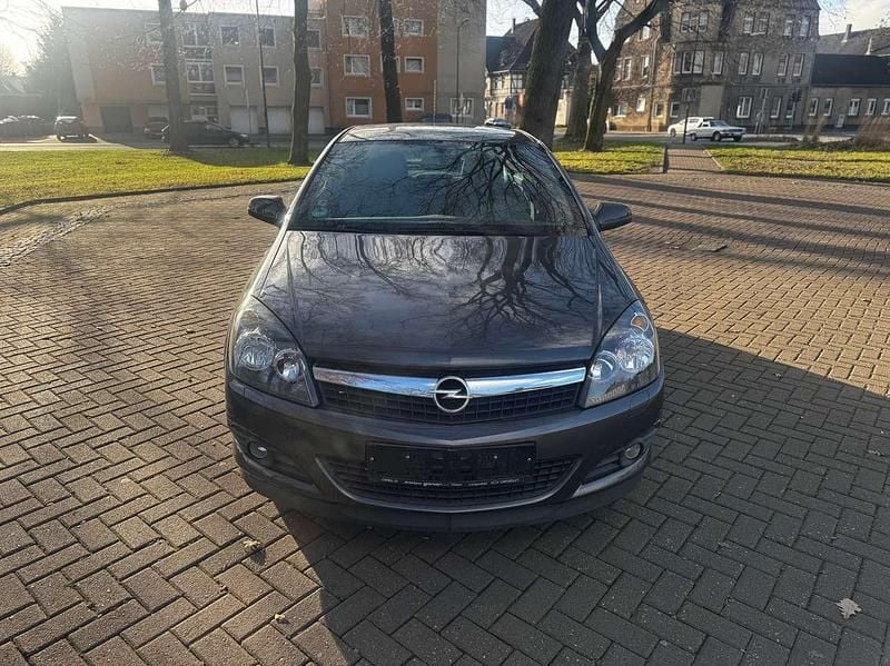 Gebraucht Opel Astra 90 PS (66 kW) 2009 Karbongrau Coupé