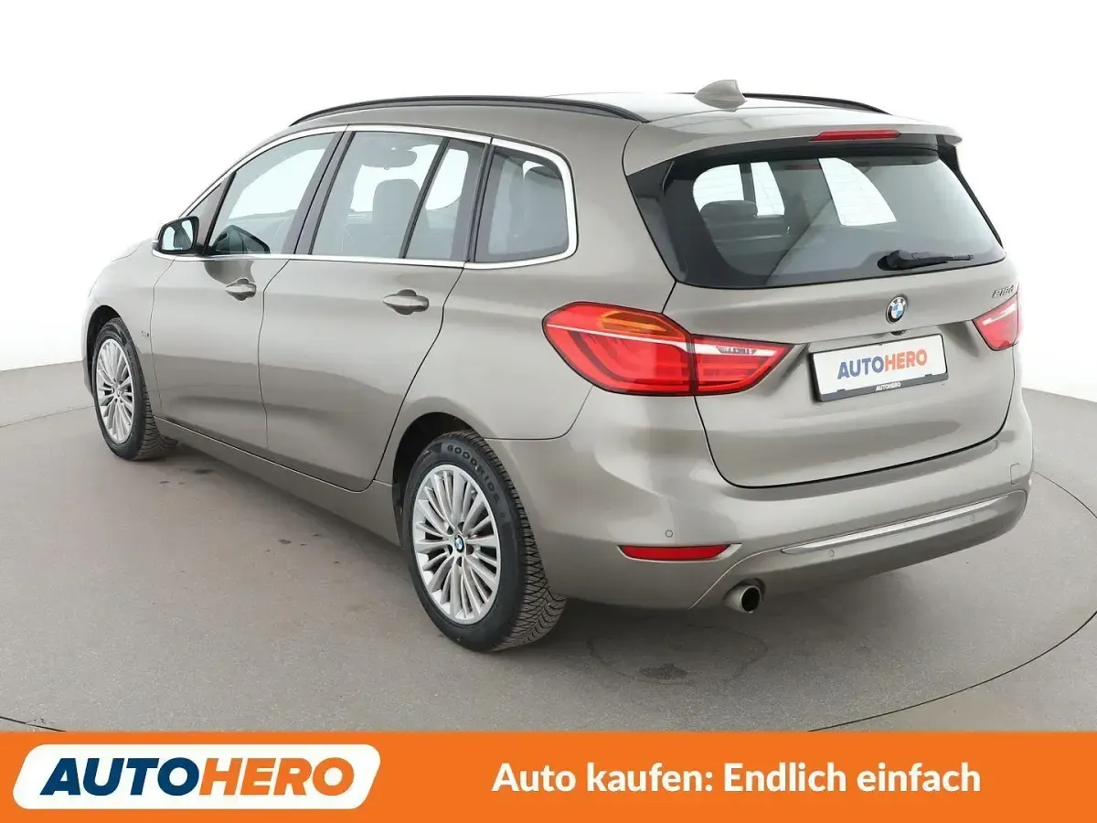 Gebraucht BMW 218 Gran Tourer Luxury Line 150 PS (110 kW) 2017 Grau Van / Kleinbus