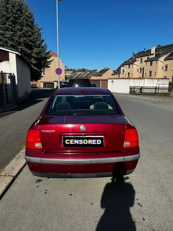 Gebraucht VW Passat 101 PS (74 kW) 1997 Rot Limousine