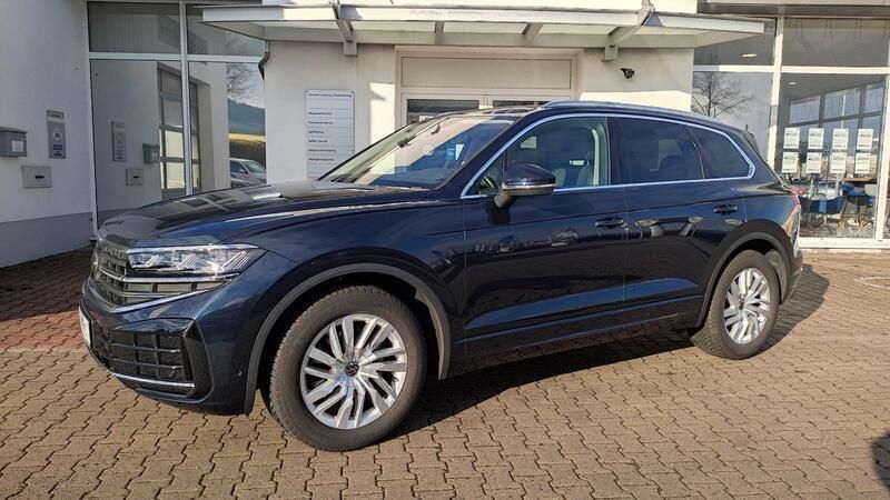 Gebraucht VW Touareg Elegance 231 PS (169 kW) 2024 Andere farbe SUV