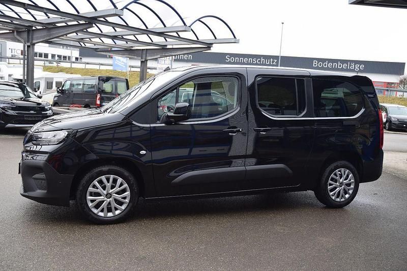 Neu Fiat Doblò 131 PS (96 kW) 2025 Schwarz Van / Kleinbus
