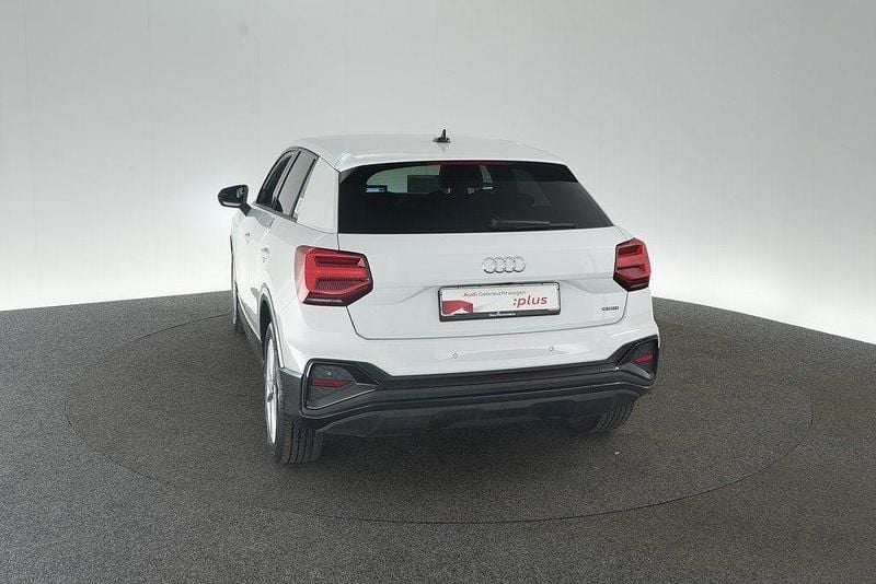 Gebraucht Audi Q2 S-Line 190 PS (139 kW) 2025 Gletscherweiß metallic SUV