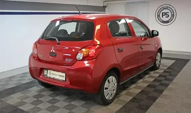 Gebraucht Mitsubishi Space Star Edition 71 PS (52 kW) 2015 Rot Limousine