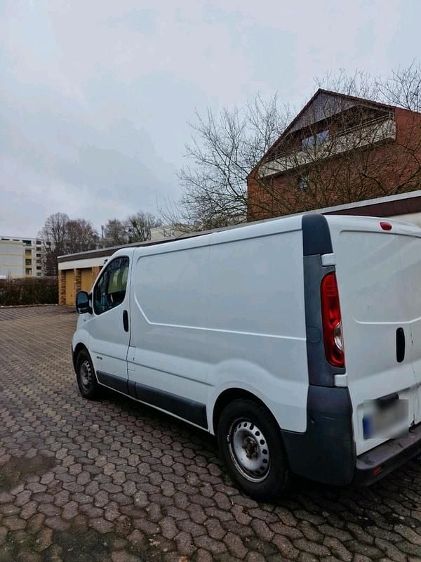 Gebraucht Renault Trafic 145 PS (106 kW) 2010 Weiß Van / Kleinbus