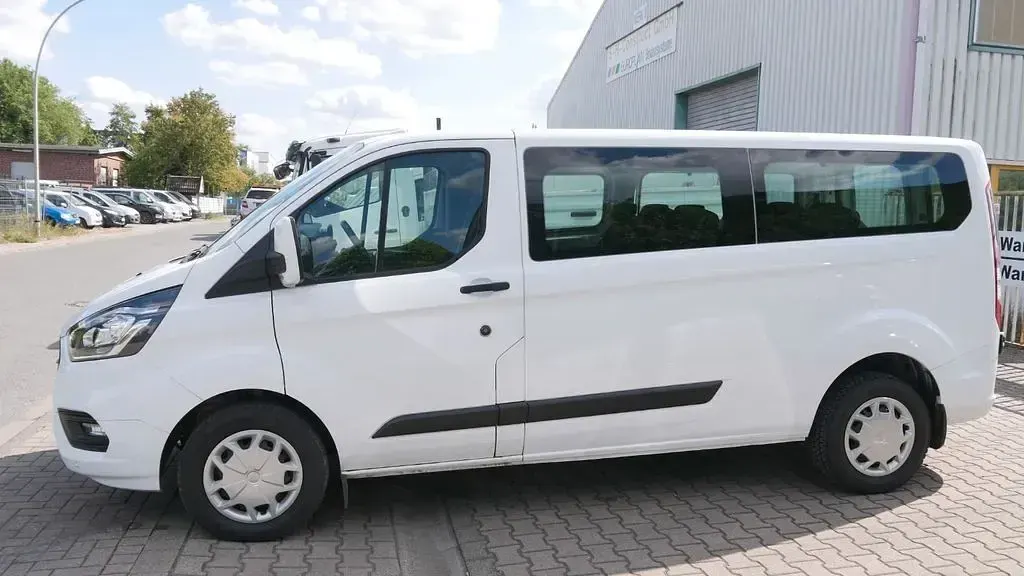 Gebraucht Ford Transit Custom 131 PS (96 kW) 2021 Weiß Van / Kleinbus