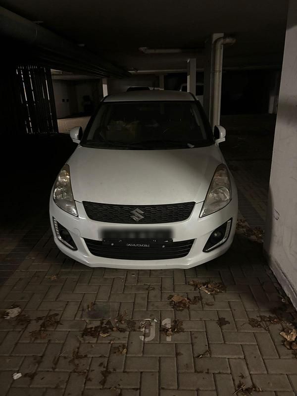 Weiß Gebraucht 2016 Suzuki Swift Kleinwagen | 7.300 € (Fairer Preis) - Bild 1/4