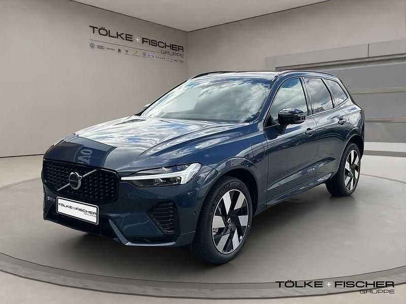 Gebraucht Volvo XC60 Plus 253 PS (186 kW) 2023 Platinum grey / metallic SUV