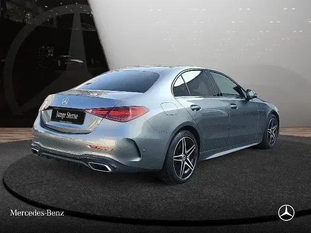 Gebraucht Mercedes C300e 313 PS (230 kW) 2023